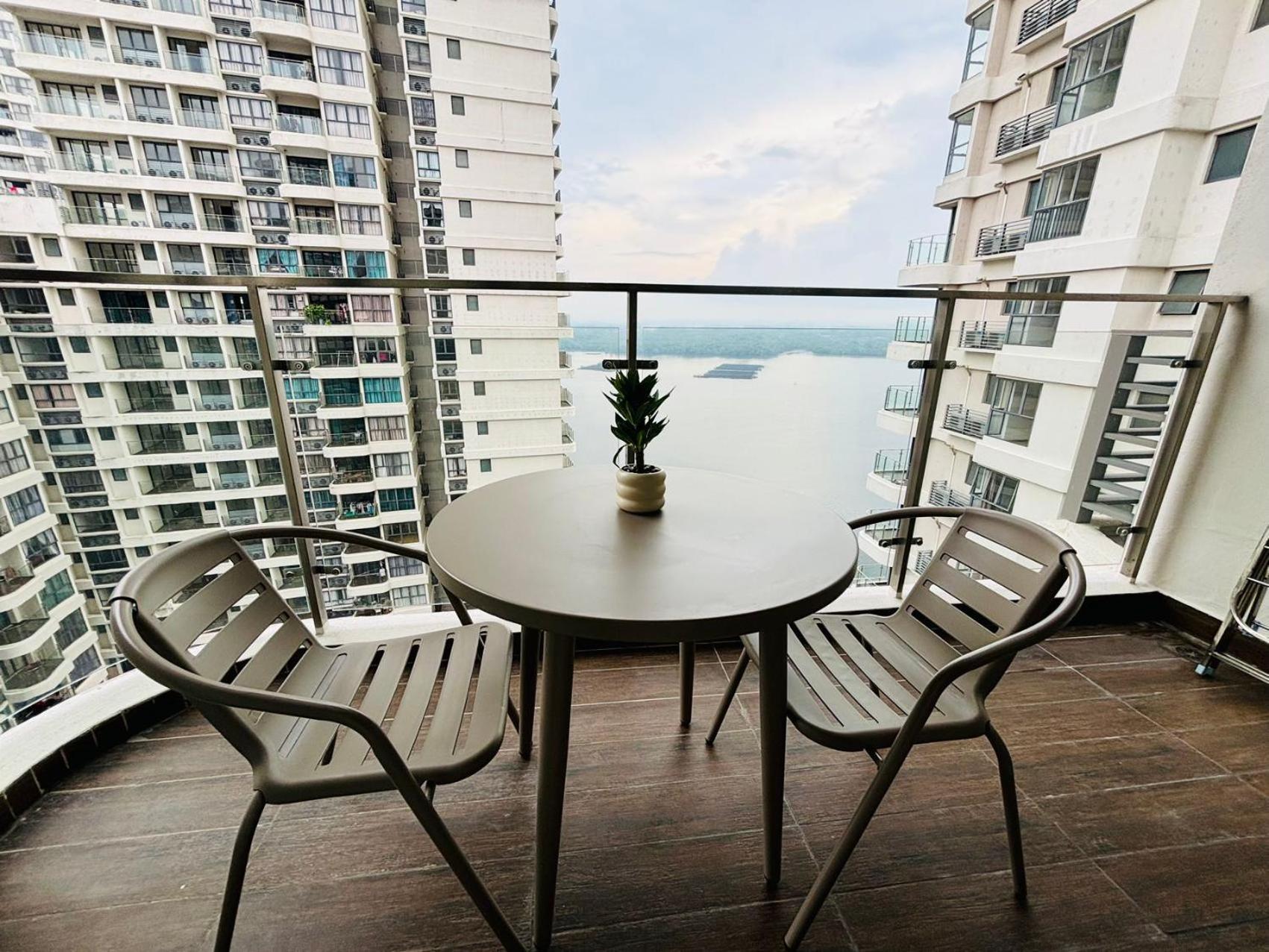 Danga Bay Seaview Laurel Bayfront Johor Bahru
